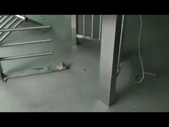 Войдите и выйдите из автоматического барьера ворот качания круглого столба электронного пешеходного